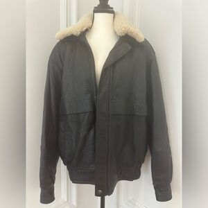 Pierre Cardin Aviator Style Leather Jacket with Shearling Collar (Size Large)